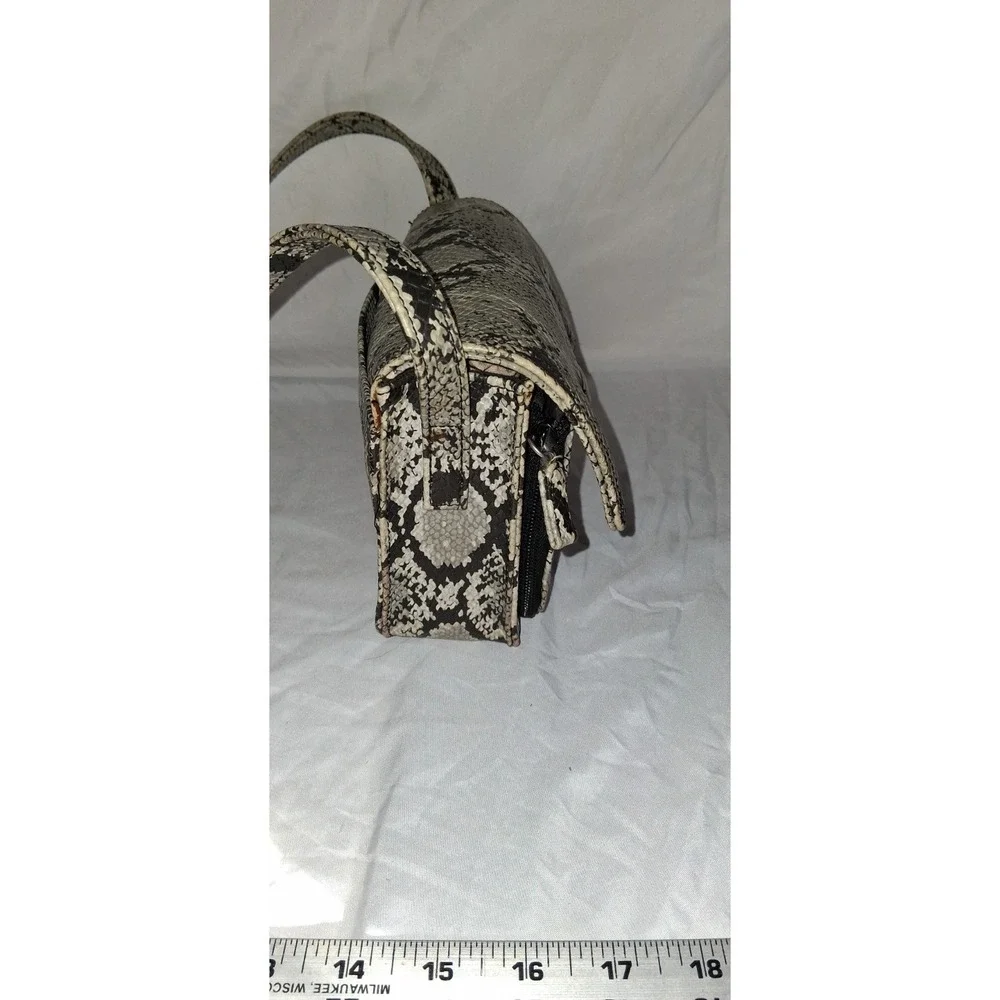 Nine West Faux Gray Snakeskin bag handbag crossbody purse - Picture 5 of 6